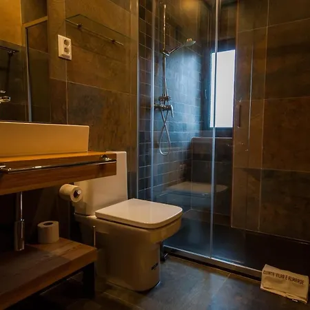 Quinta Vilar E Almarde Farm stay *