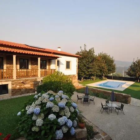 Κατάλυμα σε φάρμα Quinta Vilar E Almarde *